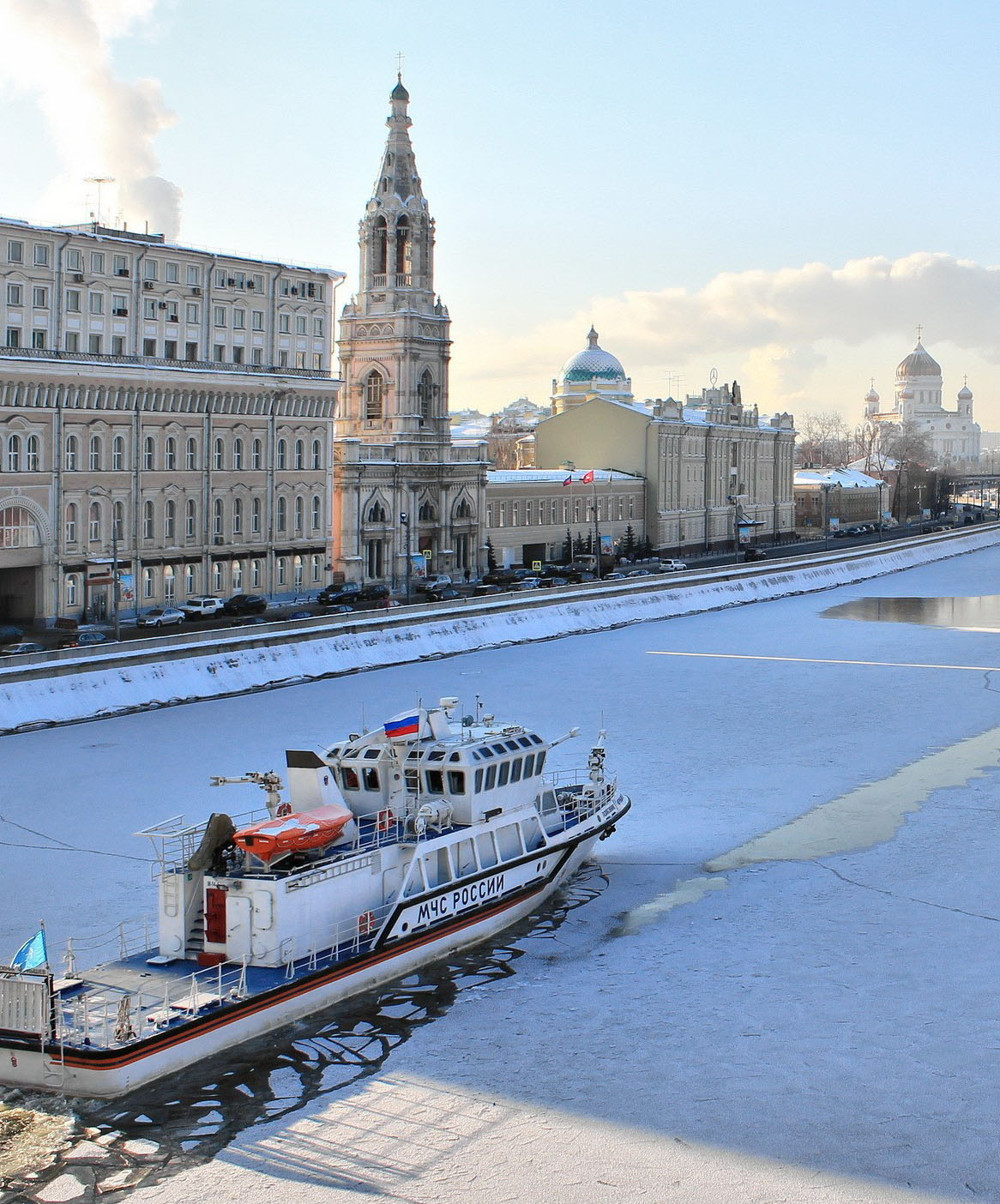 москва набережная зимой